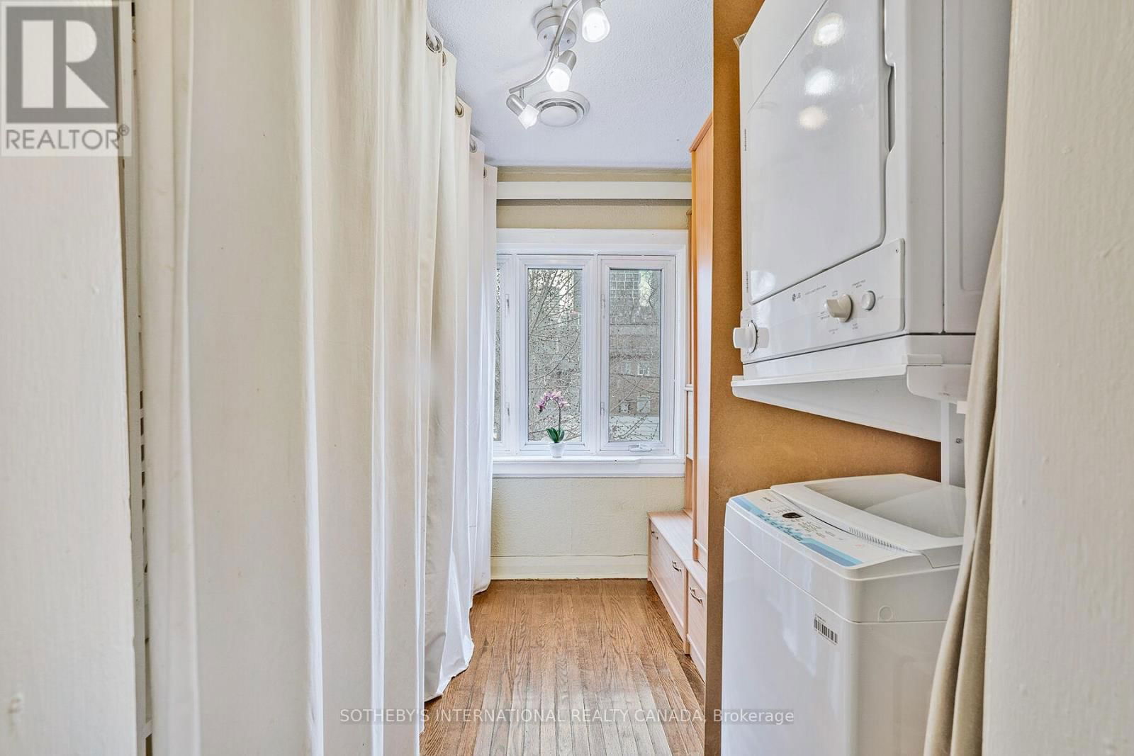 12 BELSIZE DRIVE Image 31