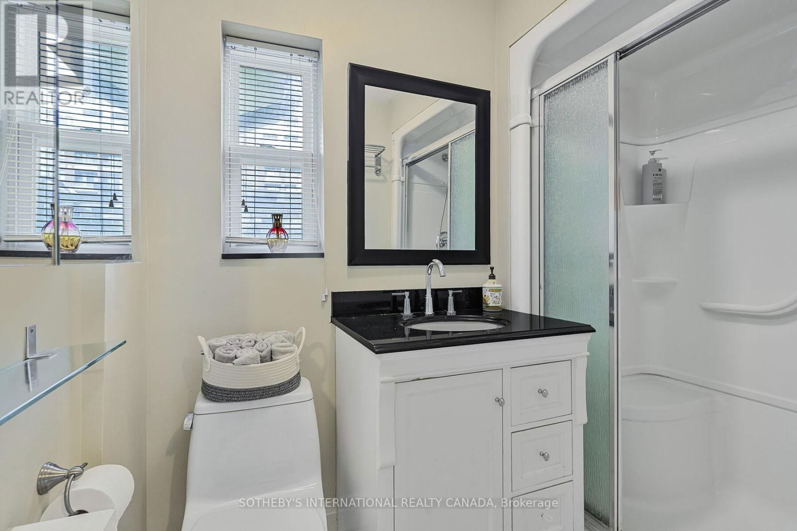 12 BELSIZE DRIVE Image 36