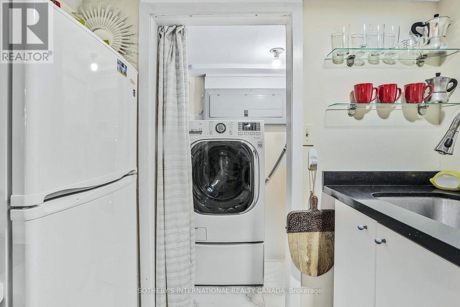 12 BELSIZE DRIVE Image 45