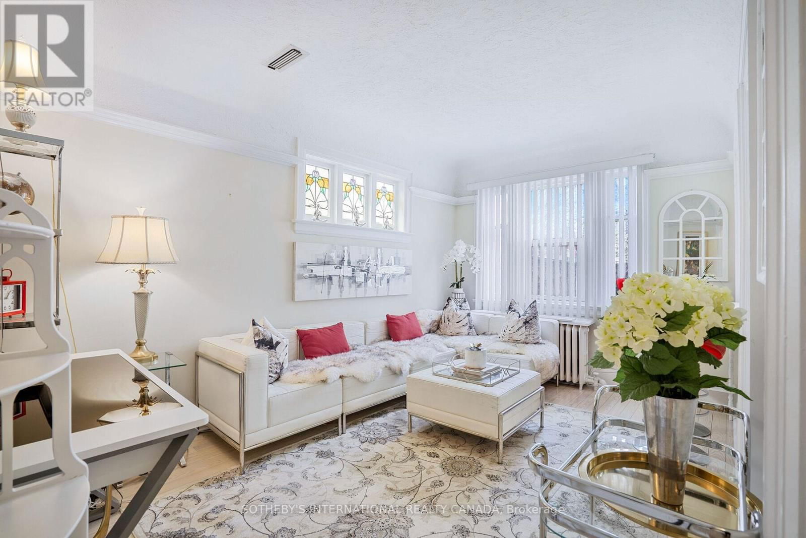 12 BELSIZE DRIVE Image 9
