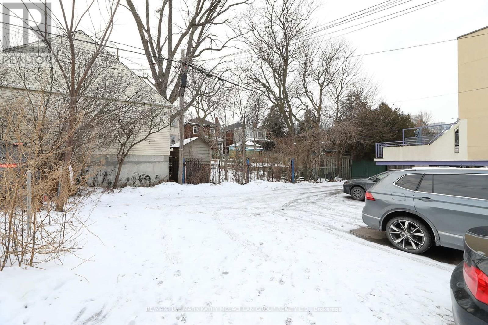 598 MOUNT PLEASANT ROAD Image 19