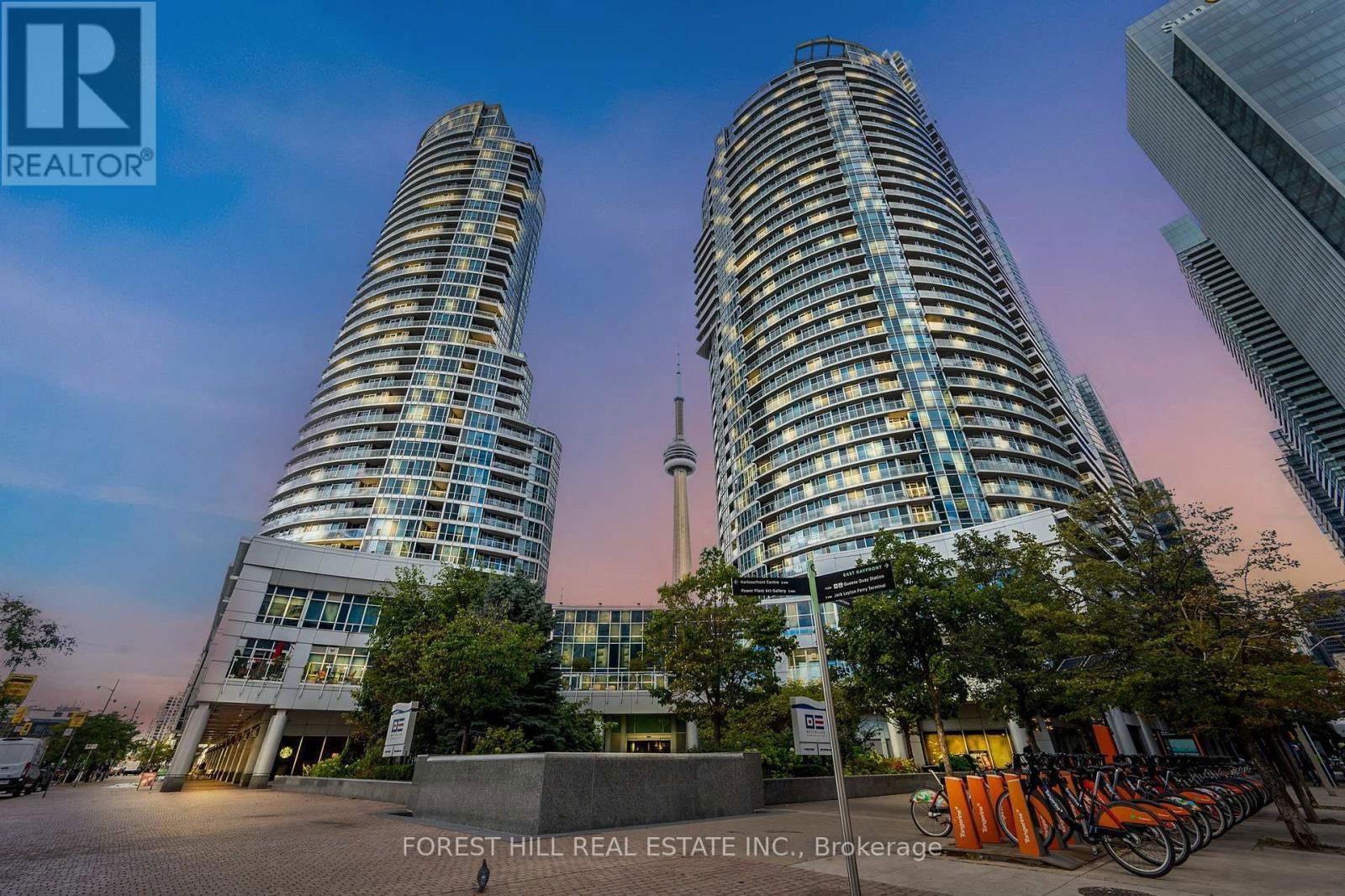 3512 - 208 QUEENS QUAY BOULEVARD WEST Image 1