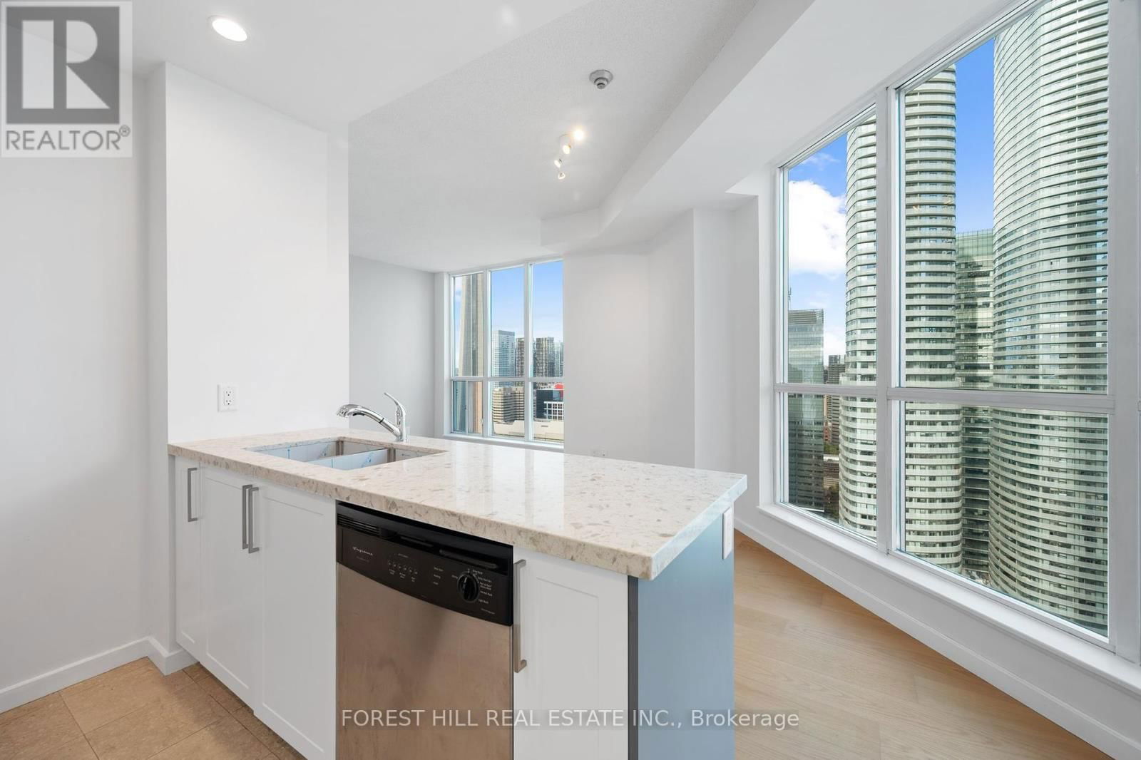 3512 - 208 QUEENS QUAY BOULEVARD WEST Image 14