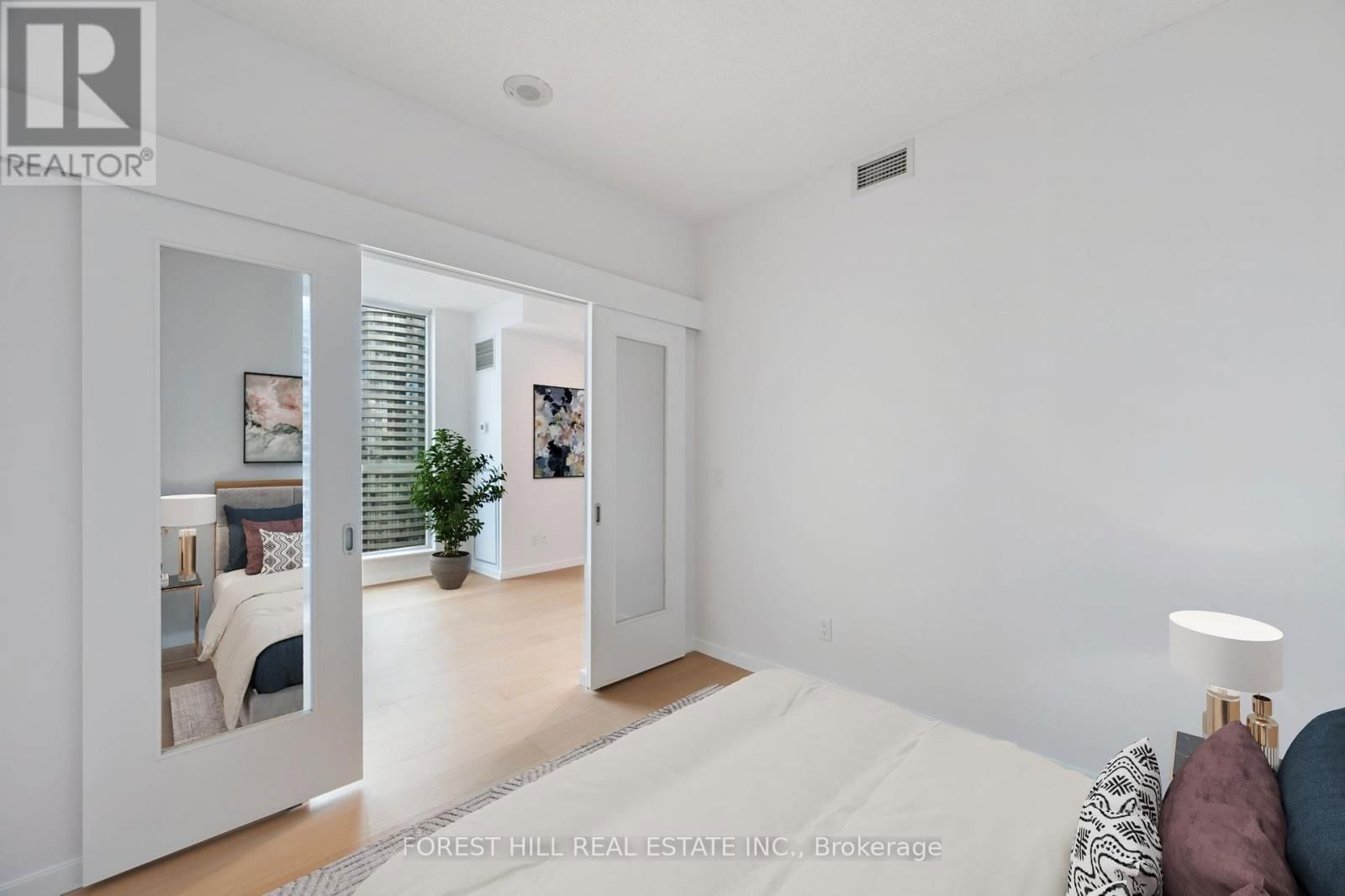 3512 - 208 QUEENS QUAY BOULEVARD WEST Image 25