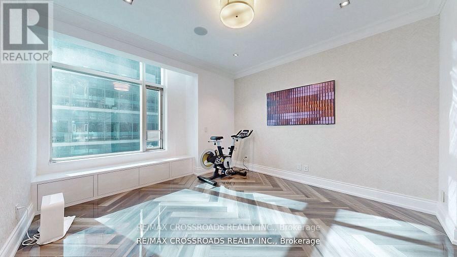 4801 - 311 BAY STREET Image 29
