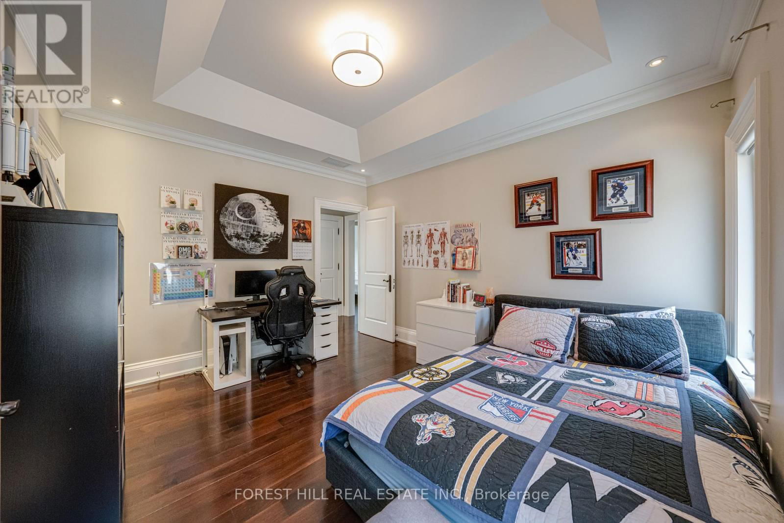 669 BEDFORD PARK AVENUE Image 24