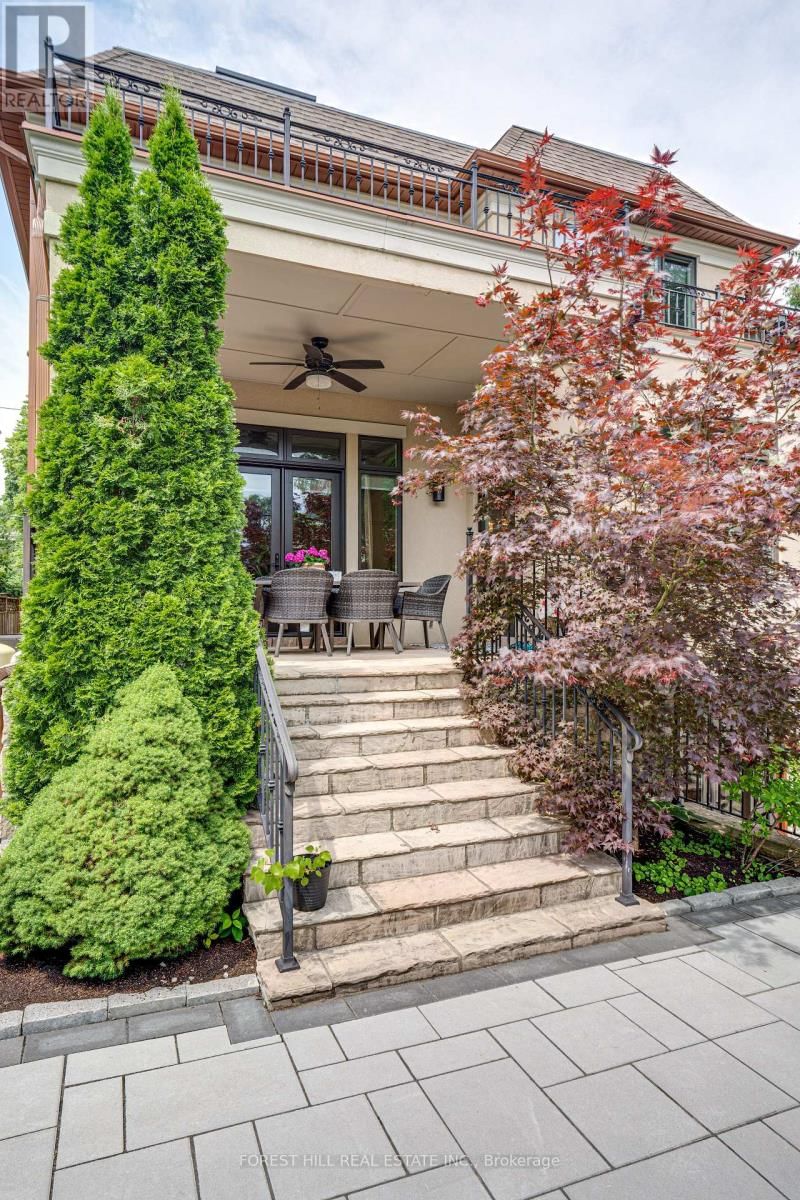 669 BEDFORD PARK AVENUE Image 37