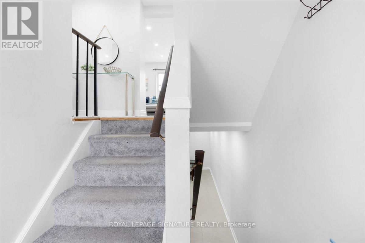 11 - 2 LISZT GATE Image 6