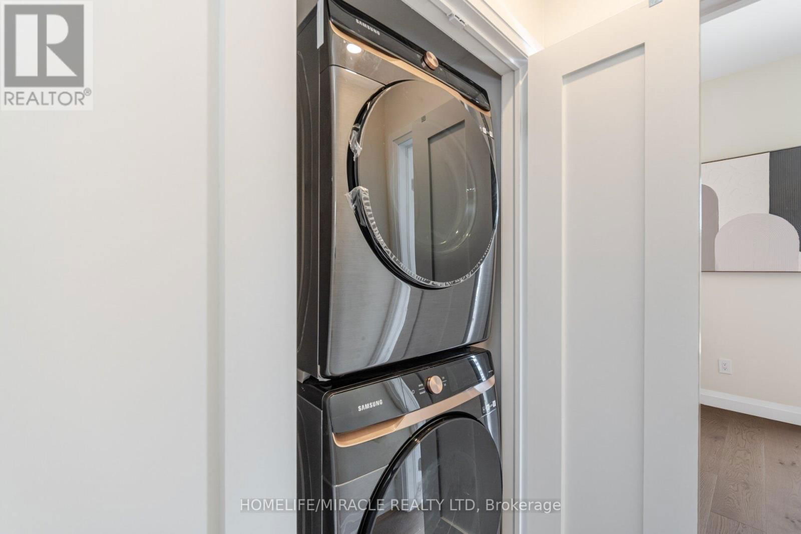 388 OAKWOOD AVENUE Image 35