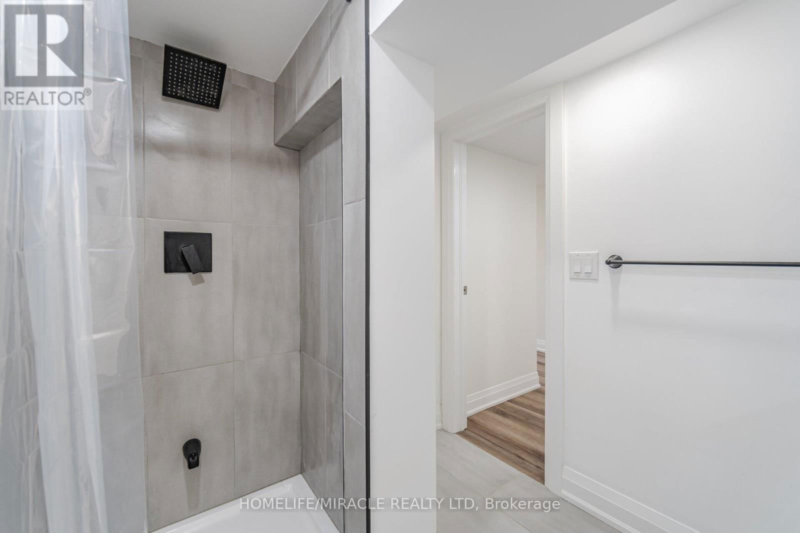 388 OAKWOOD AVENUE Image 47