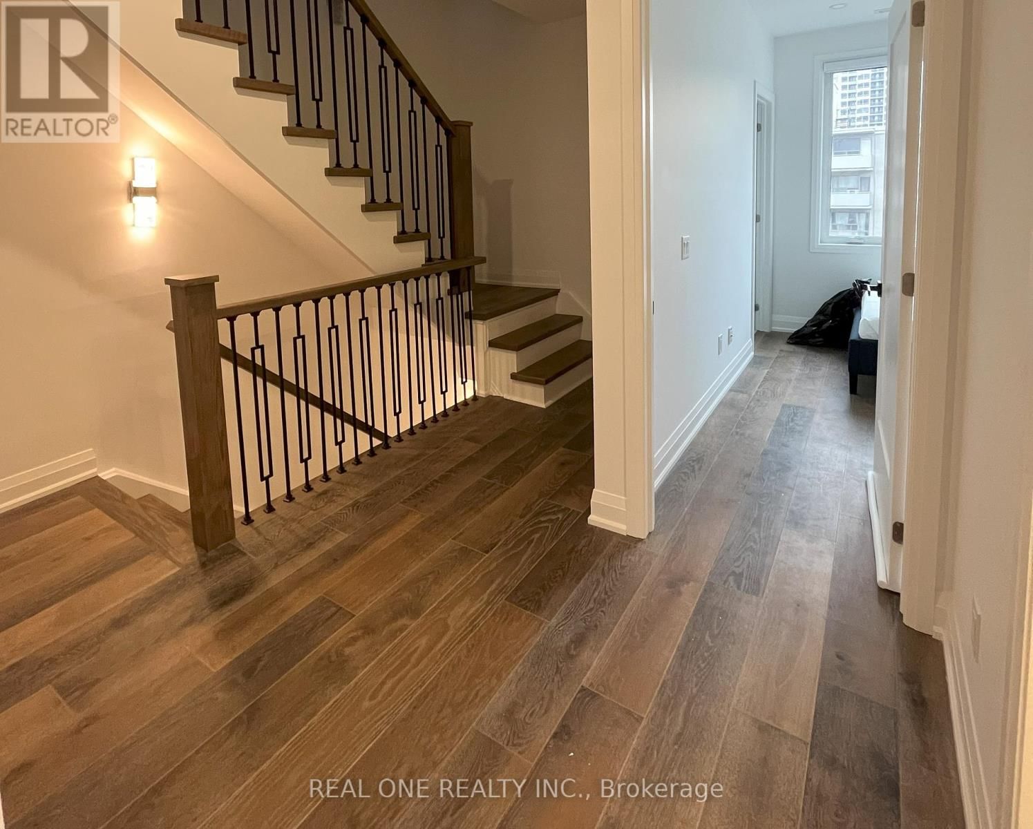 Unit 5 - 25 DERVOCK CRESCENT Image 20