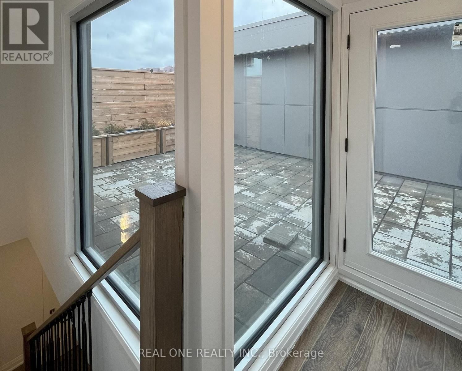 Unit 5 - 25 DERVOCK CRESCENT Image 29