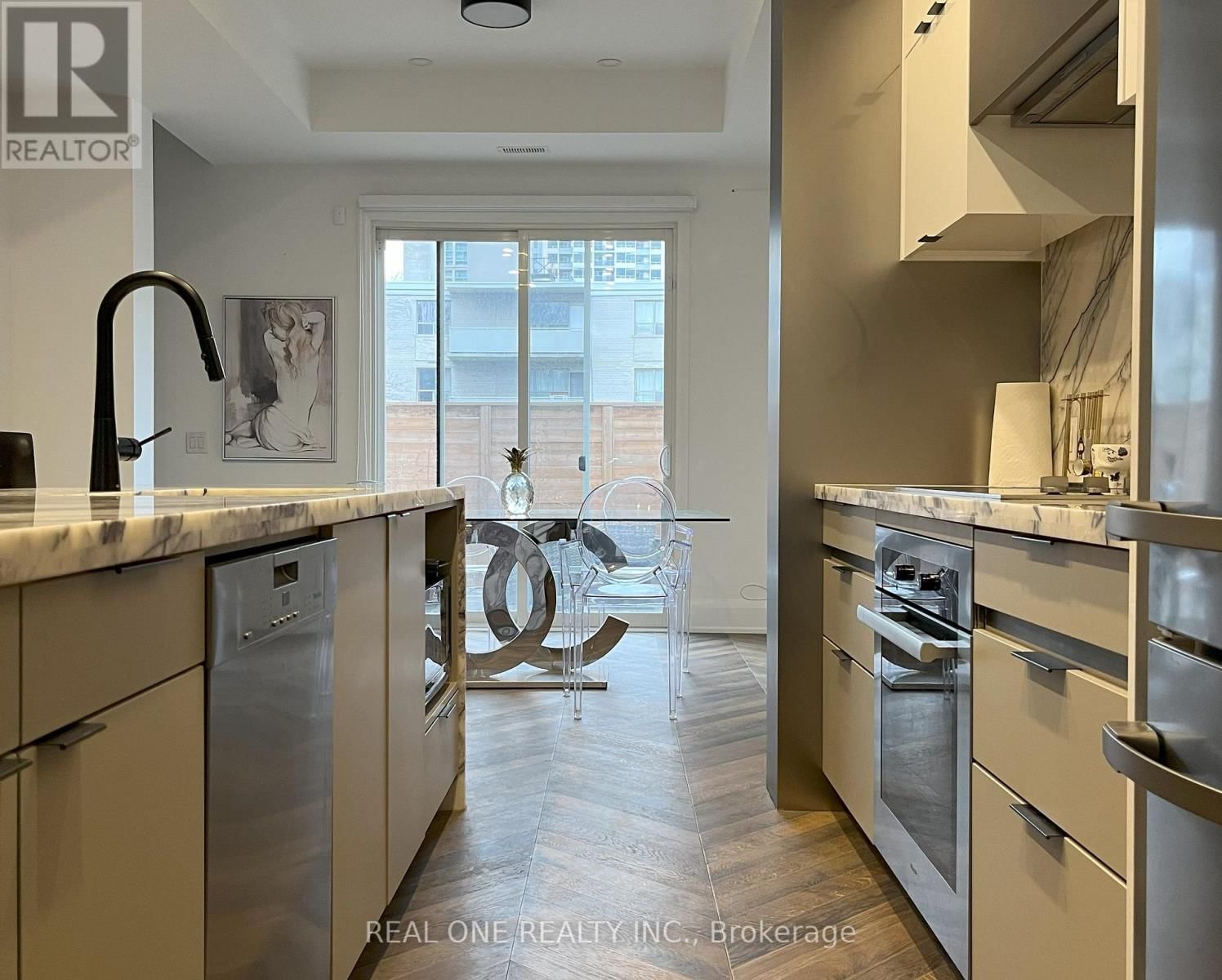 Unit 5 - 25 DERVOCK CRESCENT Image 33