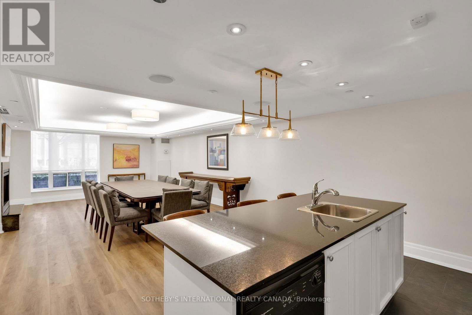 506 - 451 ROSEWELL AVENUE Image 33
