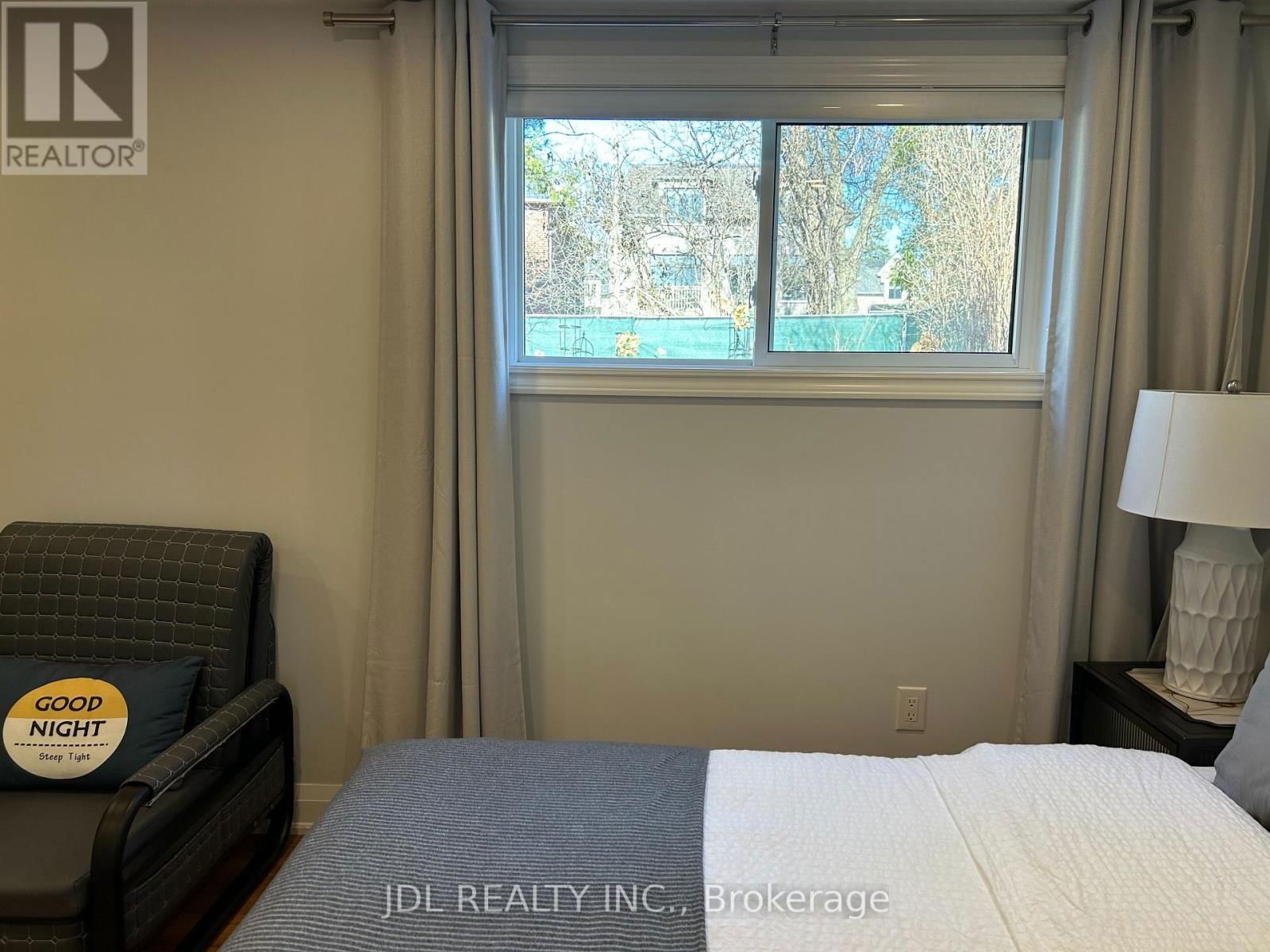 Suite A - 973 WILLOWDALE AVE AVENUE WEST Image 2