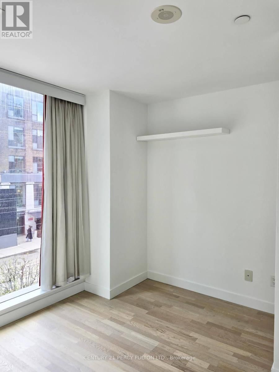 213 - 560 KING STREET WEST Image 13