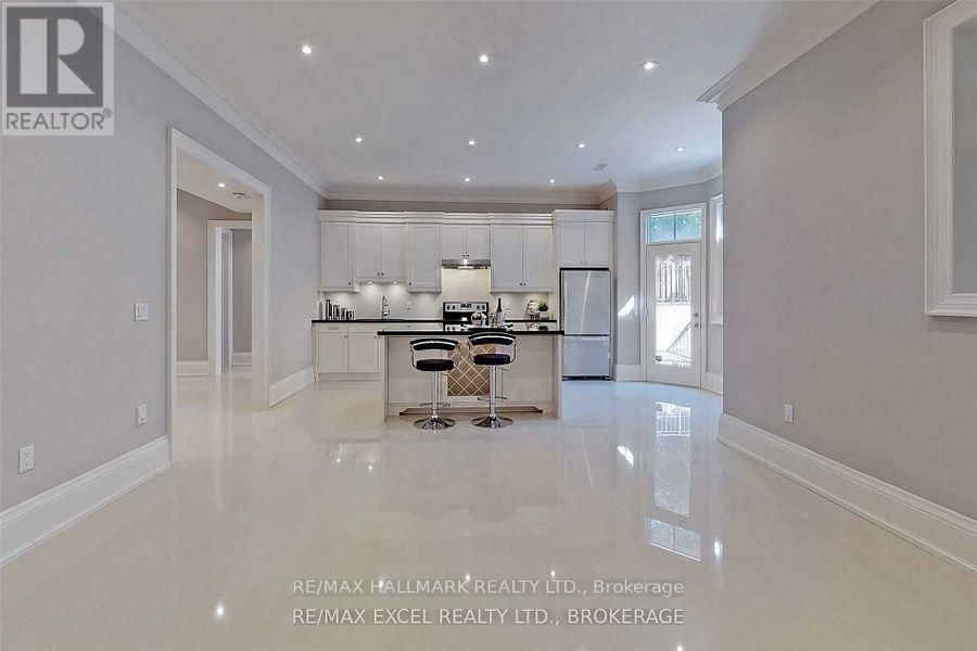 48 HURLINGHAM CRESCENT EAST Image 12