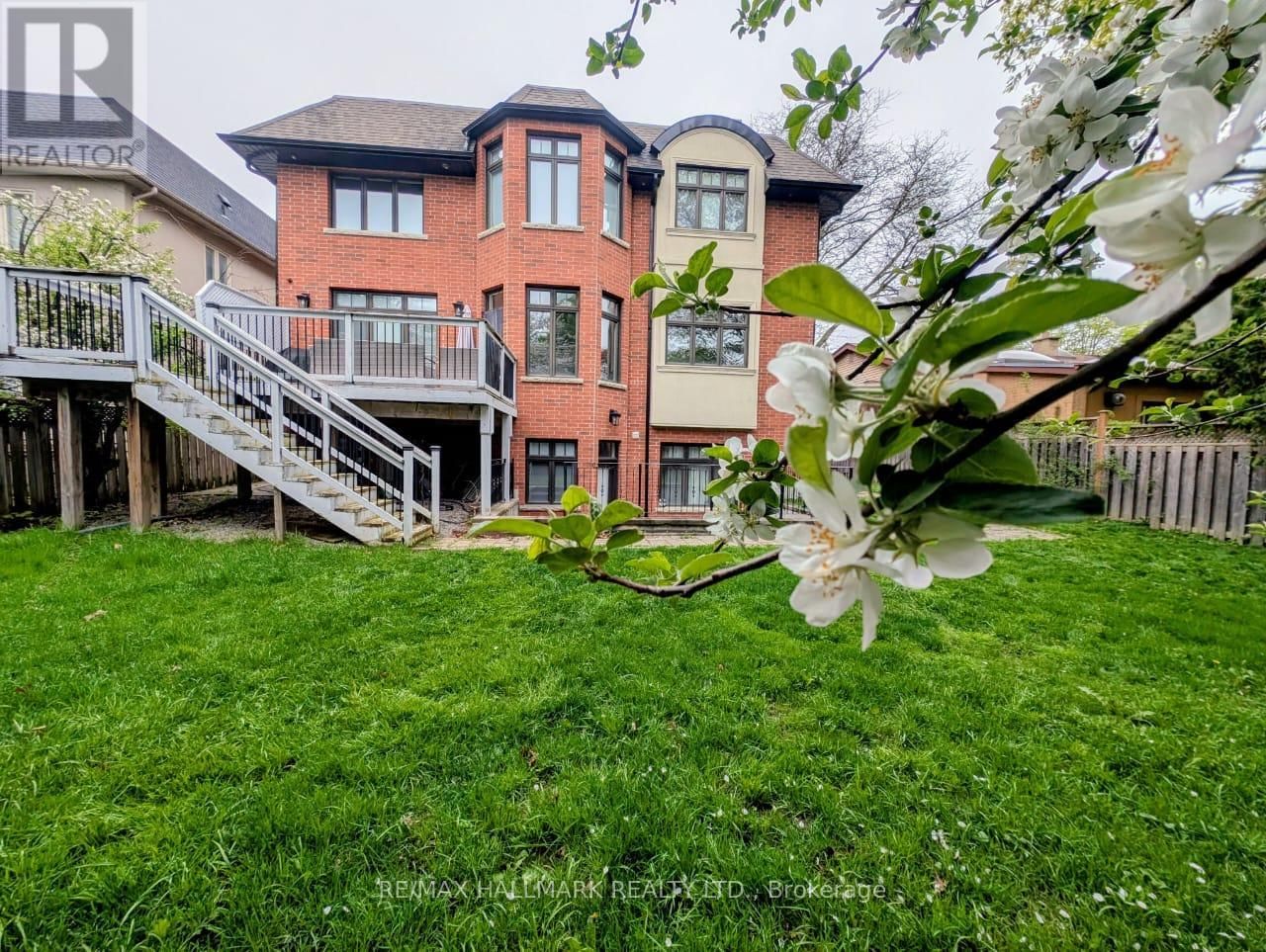 48 HURLINGHAM CRESCENT EAST Image 32