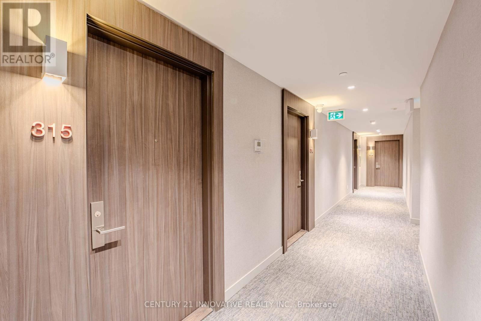 315 - 185 ROEHAMPTON AVENUE SOUTH Image 11