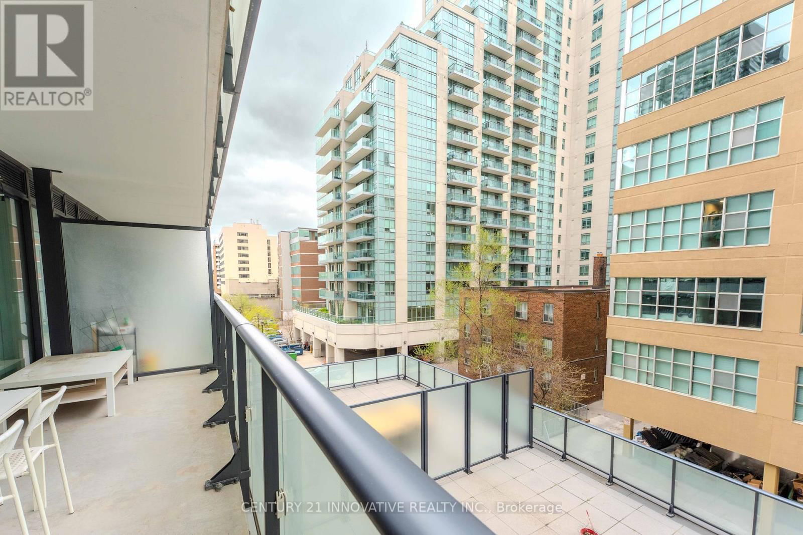 315 - 185 ROEHAMPTON AVENUE SOUTH Image 18
