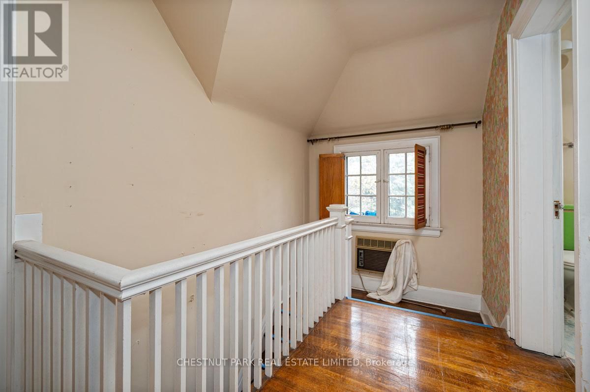 4 ELDERWOOD DRIVE Image 16