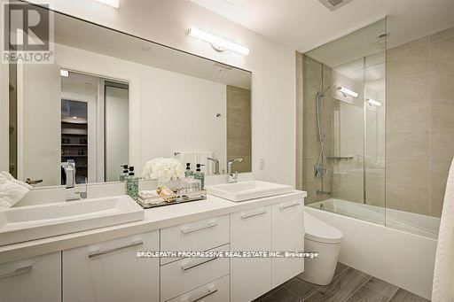 301 - 3 SOUTHVALE DRIVE Image 26