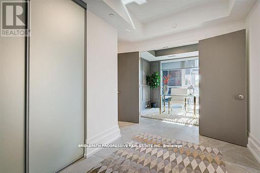 301 - 3 SOUTHVALE DRIVE Image 28