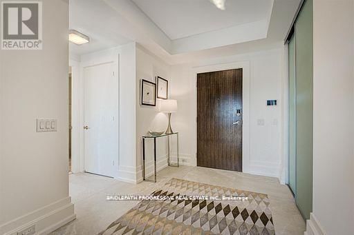 301 - 3 SOUTHVALE DRIVE Image 6