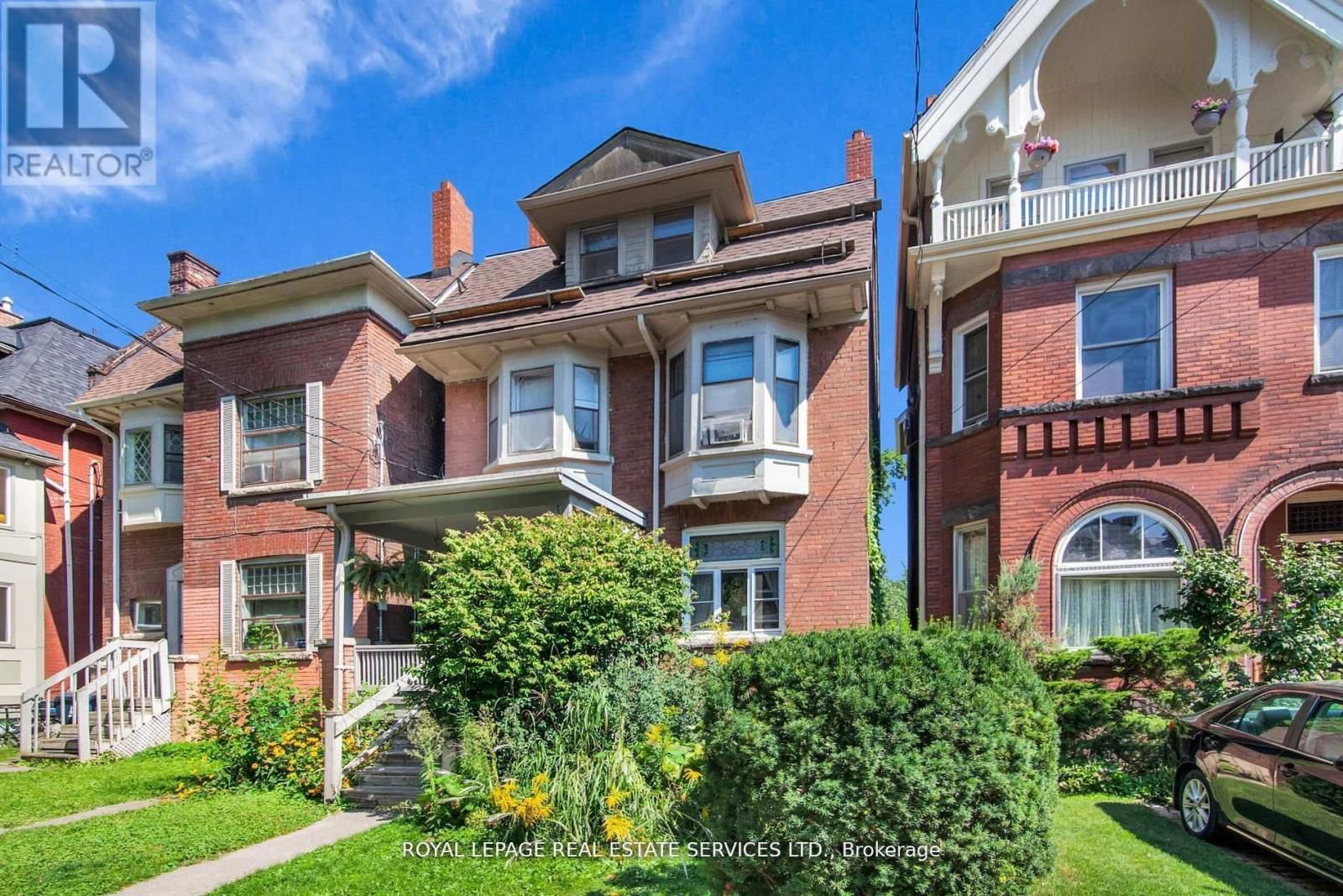 575 HURON STREET Image 3