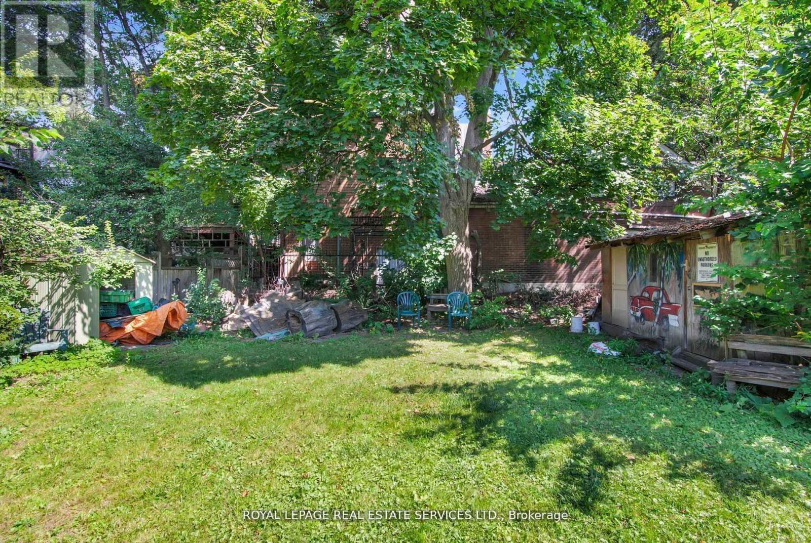 575 HURON STREET Image 7