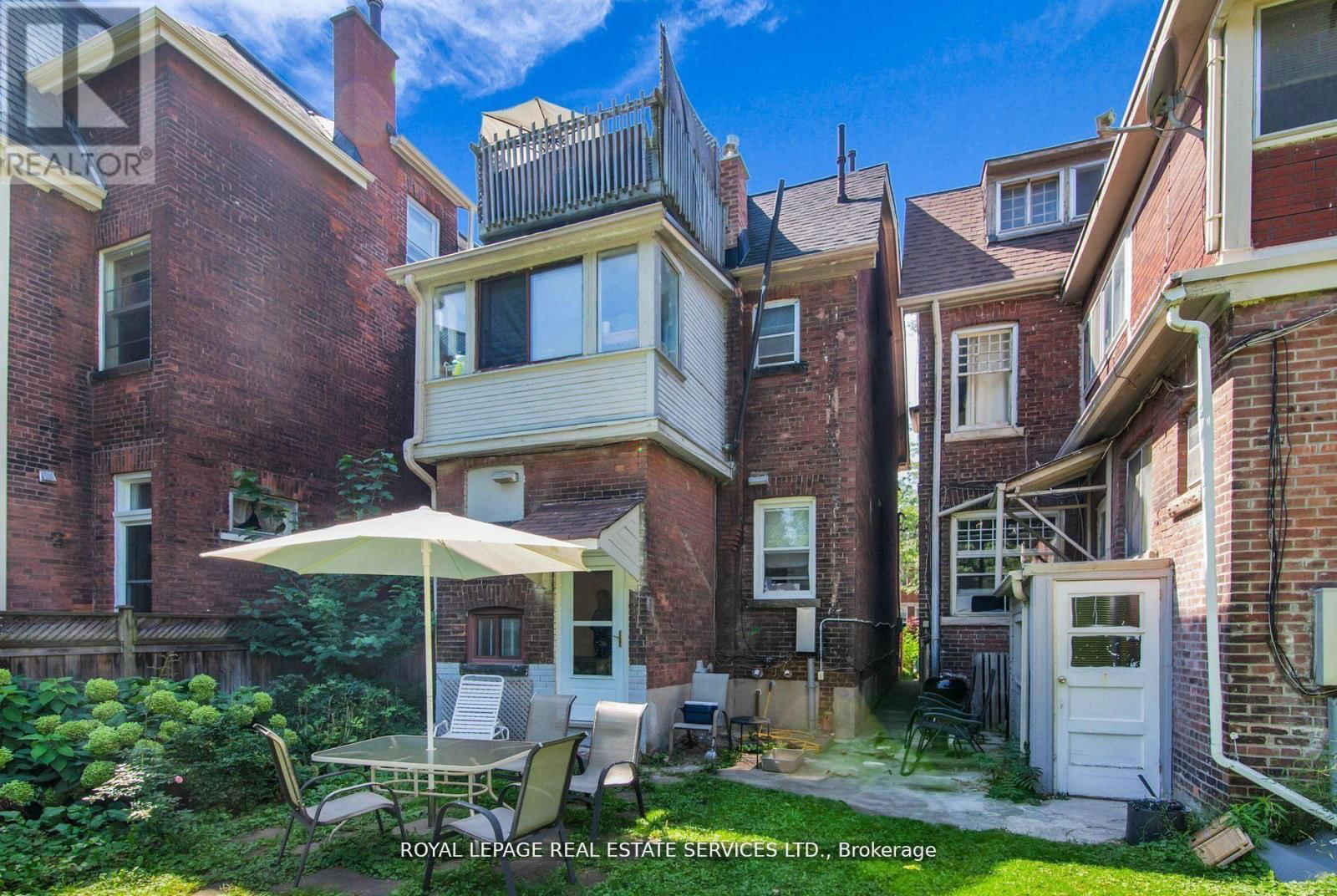 575 HURON STREET Image 8