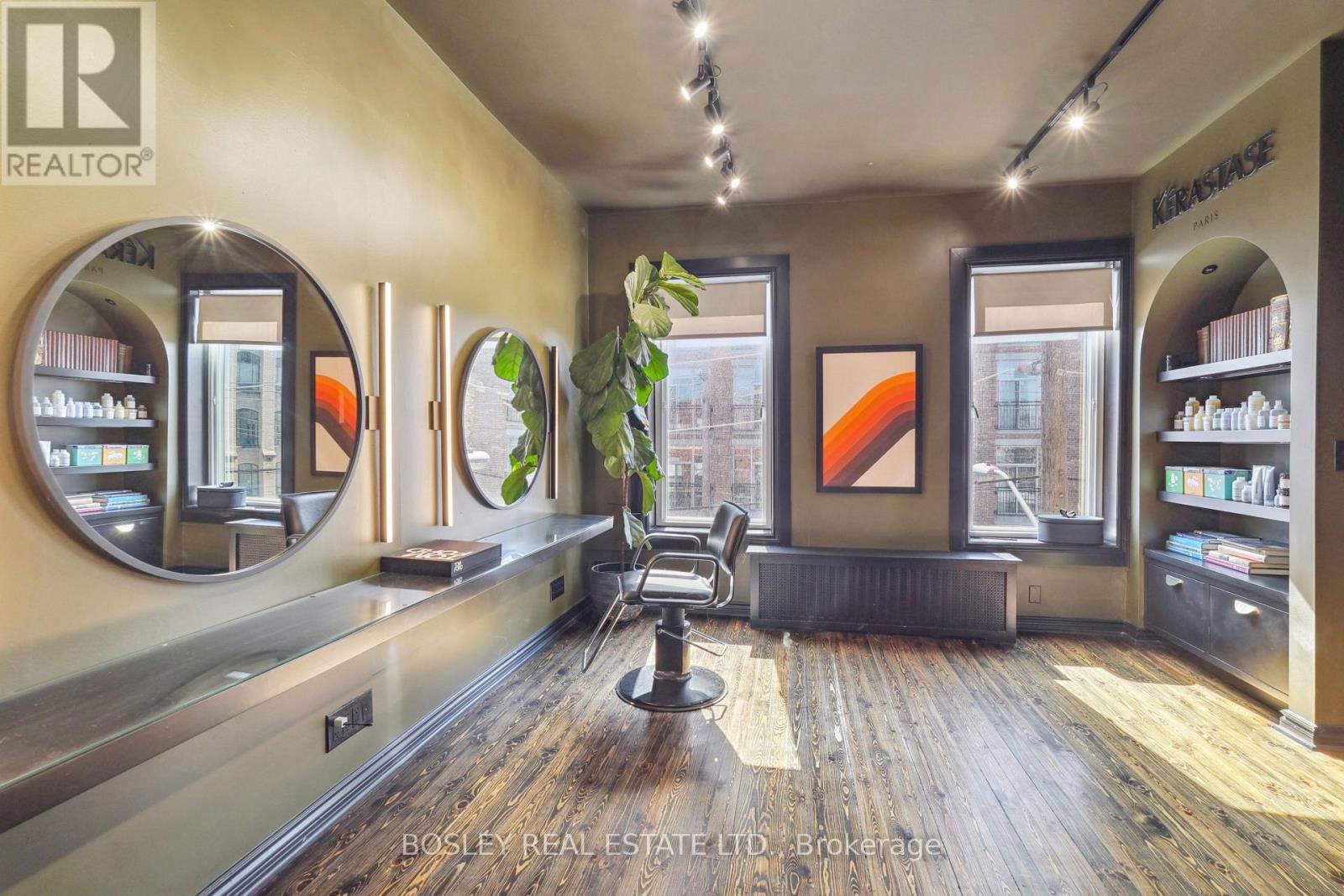 890 QUEEN STREET WEST Image 15