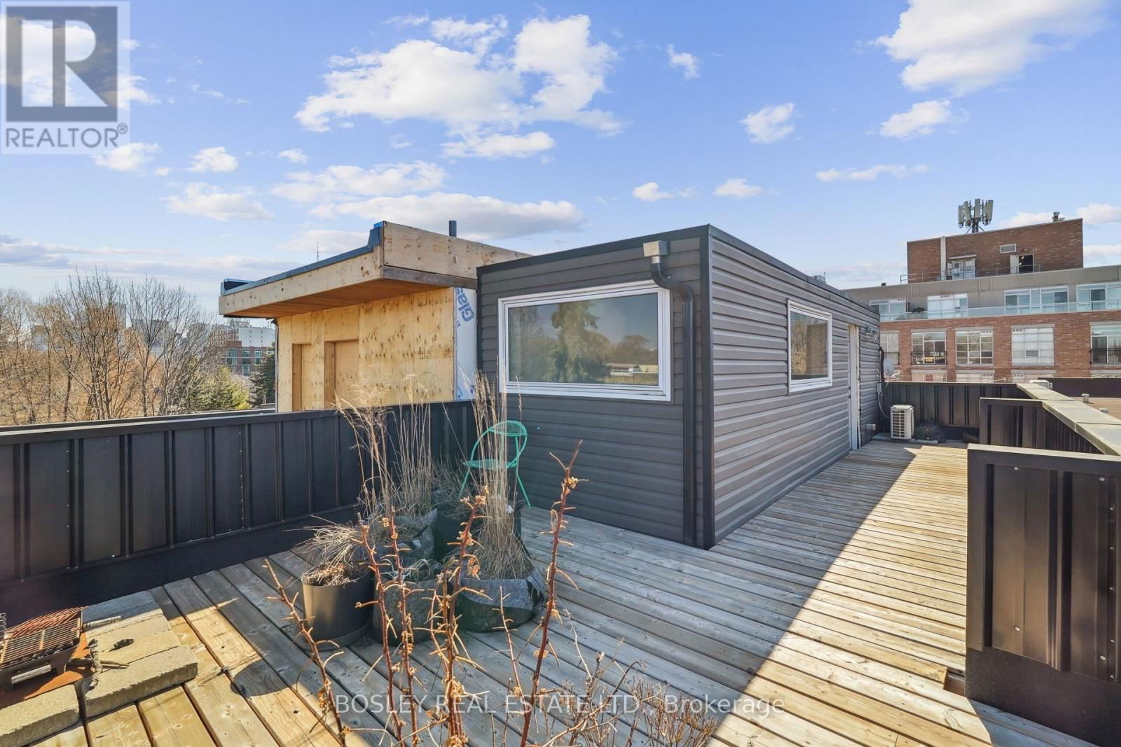 890 QUEEN STREET WEST Image 34
