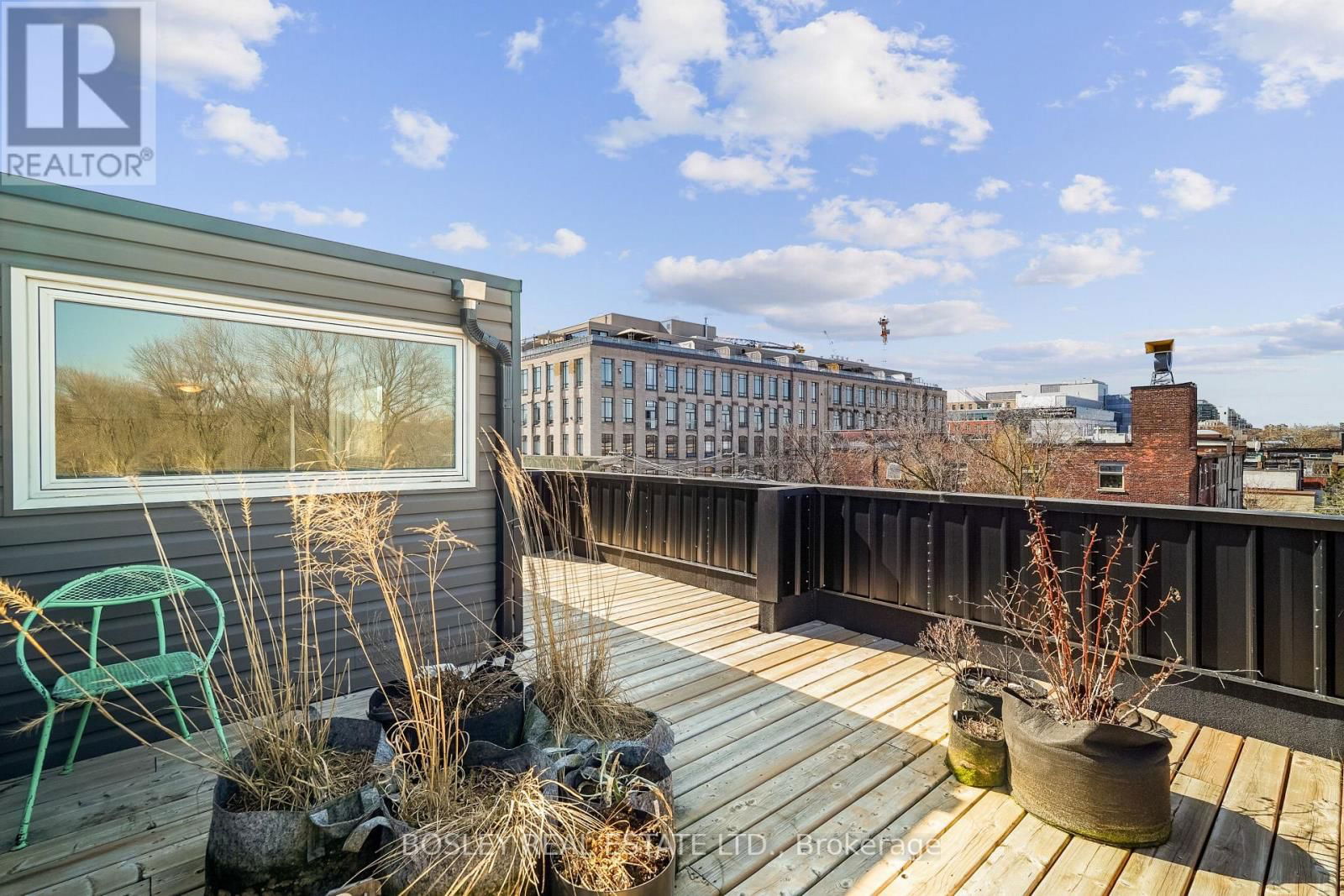 890 QUEEN STREET WEST Image 35