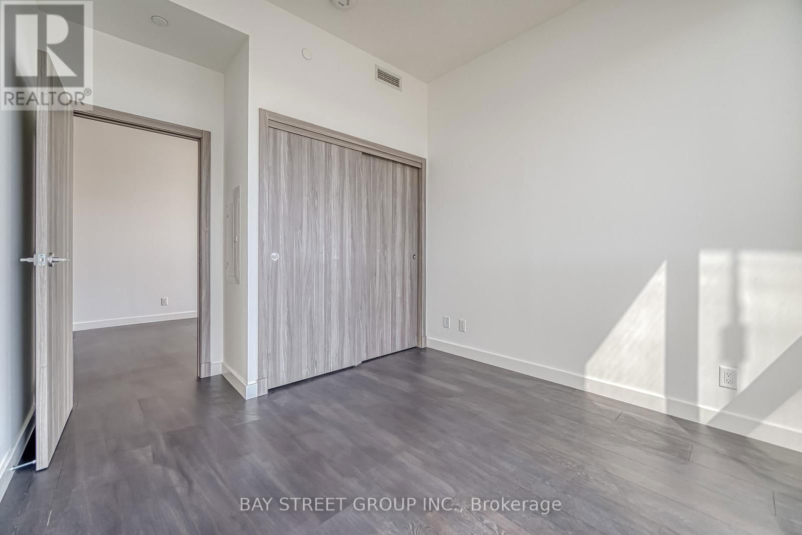602 - 27 MCMAHON DRIVE Image 27