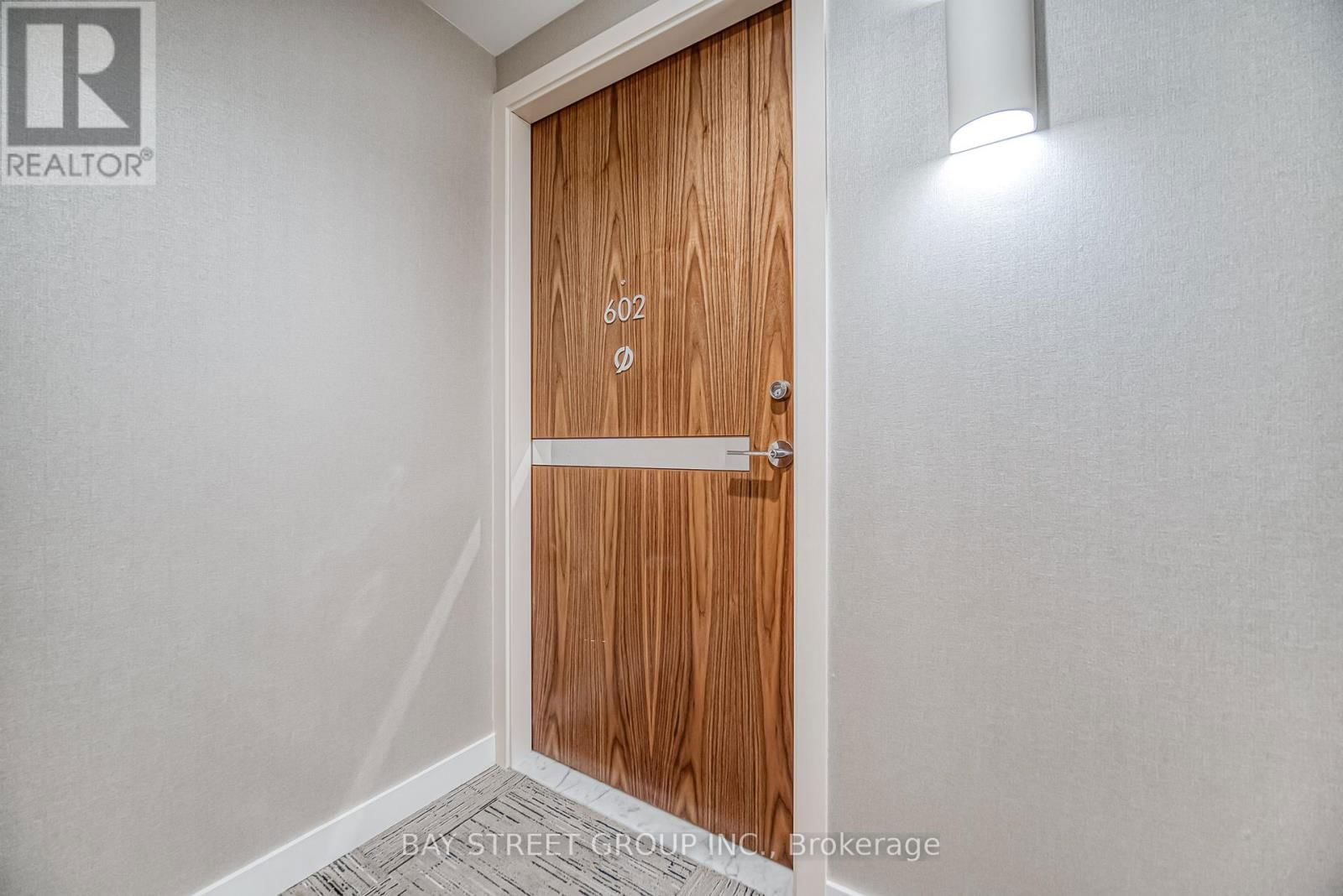 602 - 27 MCMAHON DRIVE Image 5