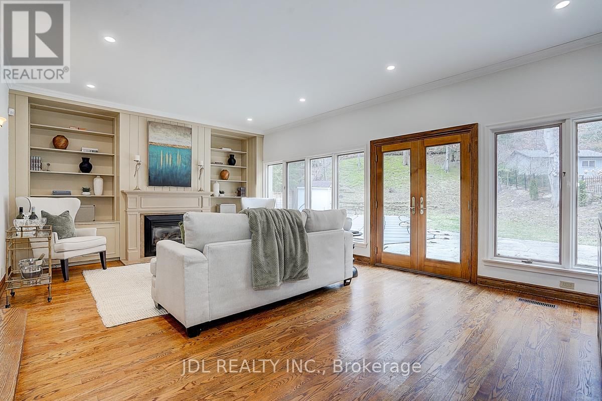 54 PLYMBRIDGE ROAD Image 21