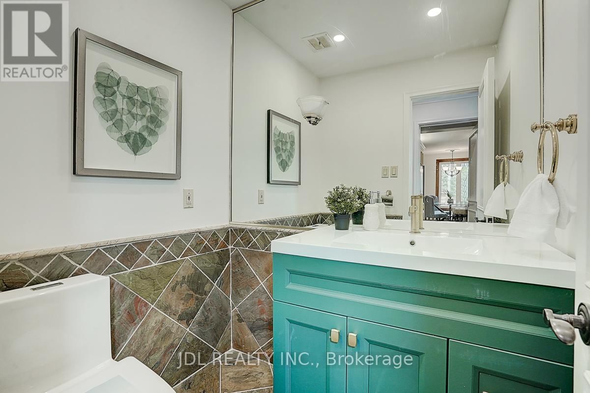 54 PLYMBRIDGE ROAD Image 26