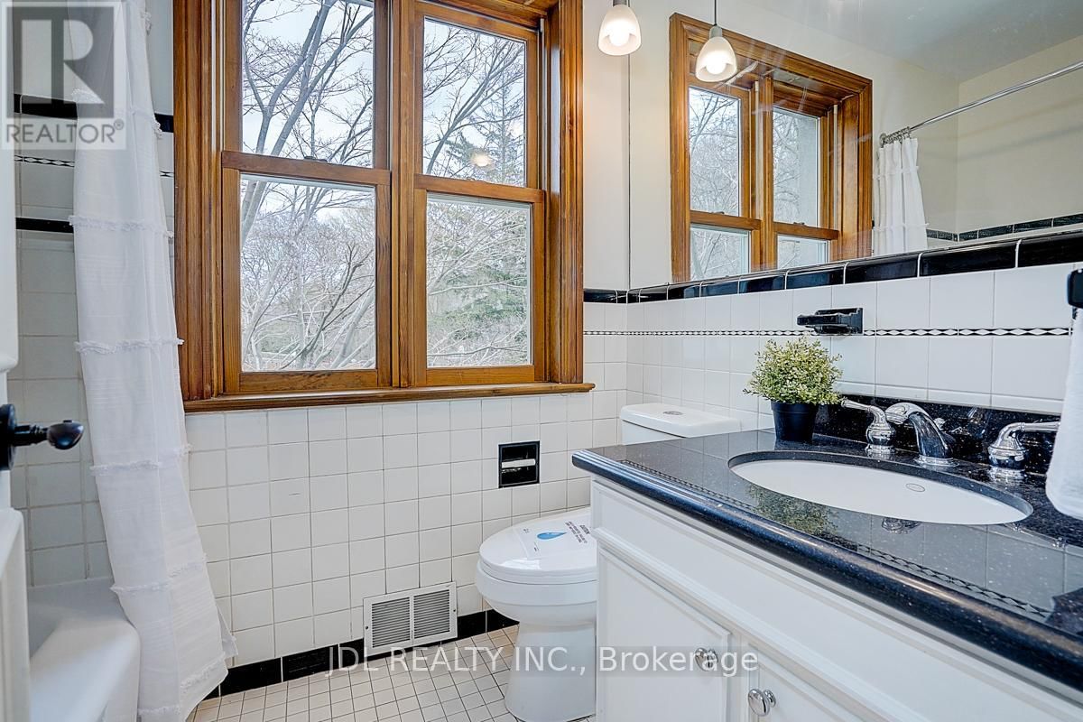 54 PLYMBRIDGE ROAD Image 44