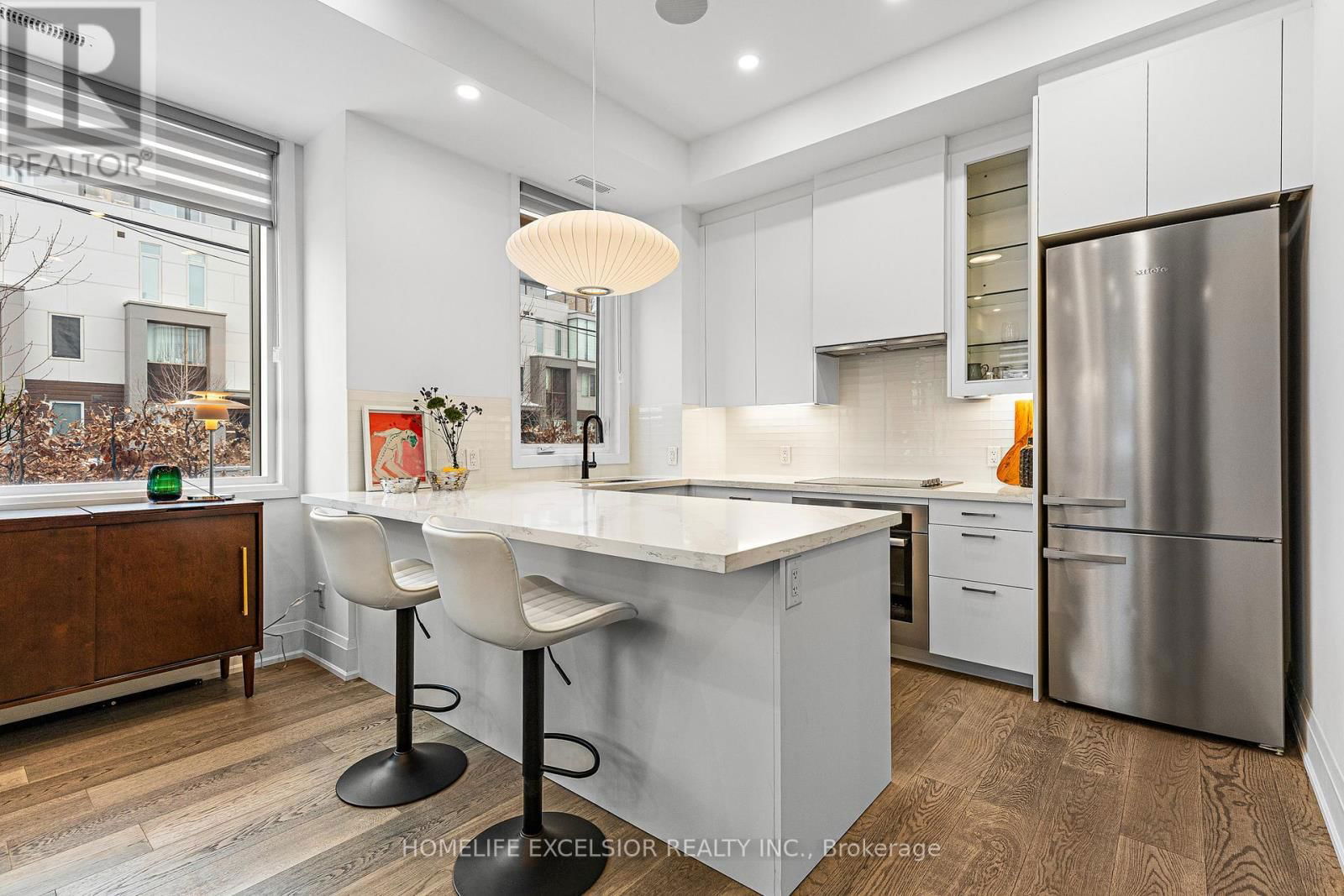 1 - 18 GREENBRIAR ROAD Image 11