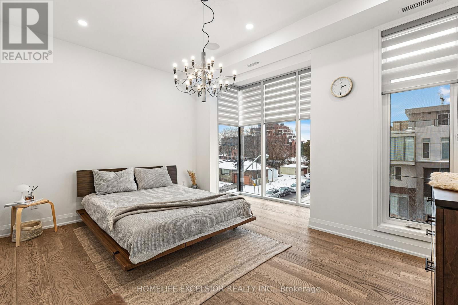 1 - 18 GREENBRIAR ROAD Image 17