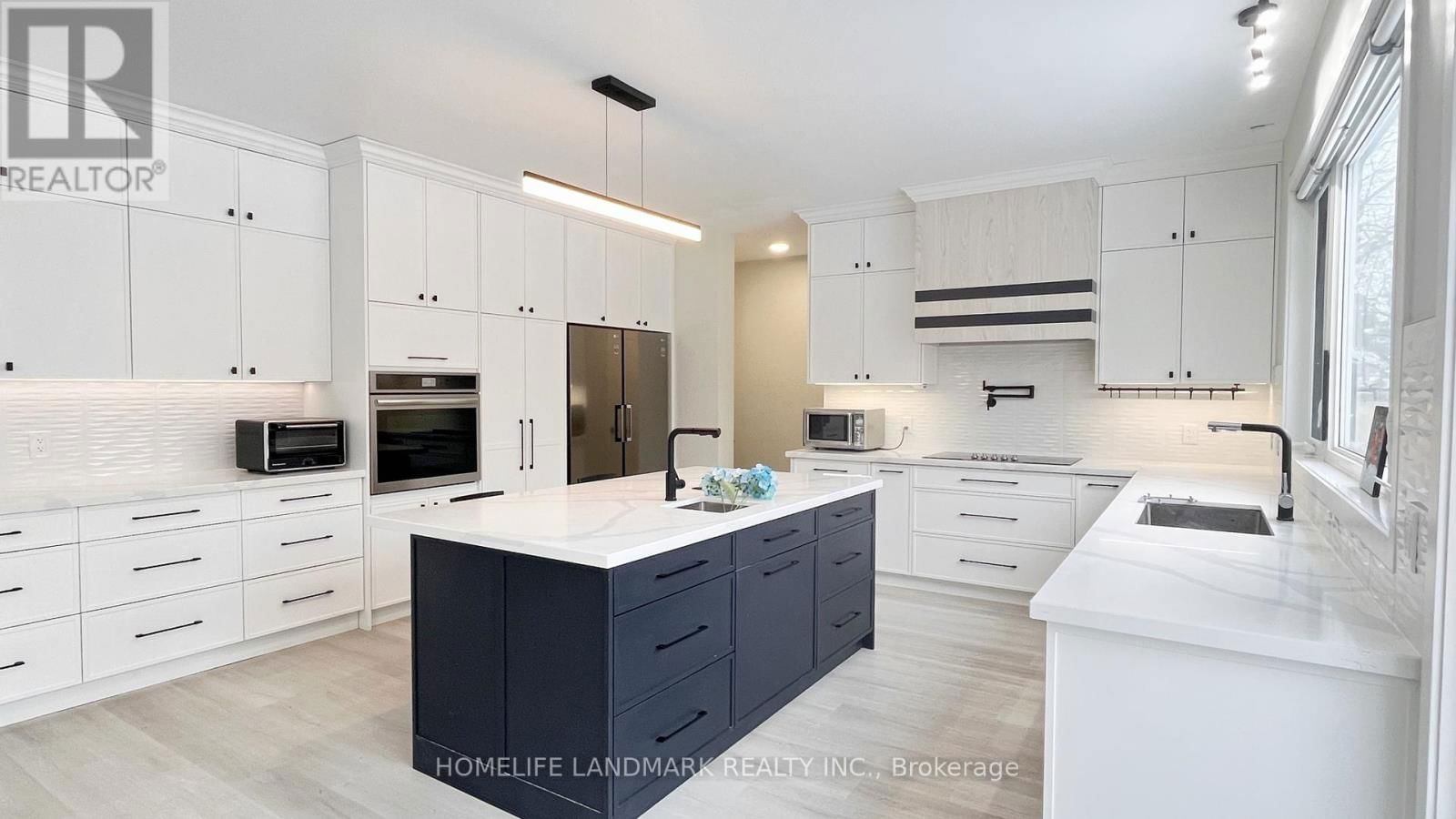 19 DEERING CRESCENT Image 2