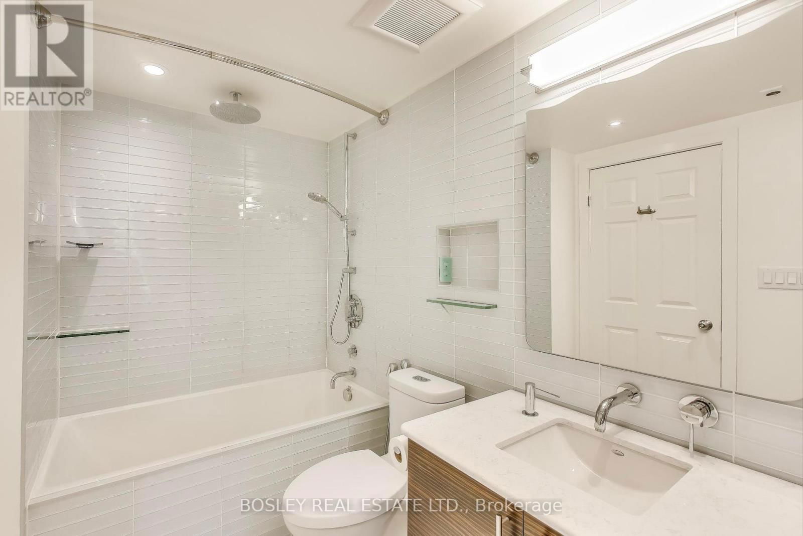 2403 - 12 SUDBURY STREET Image 27