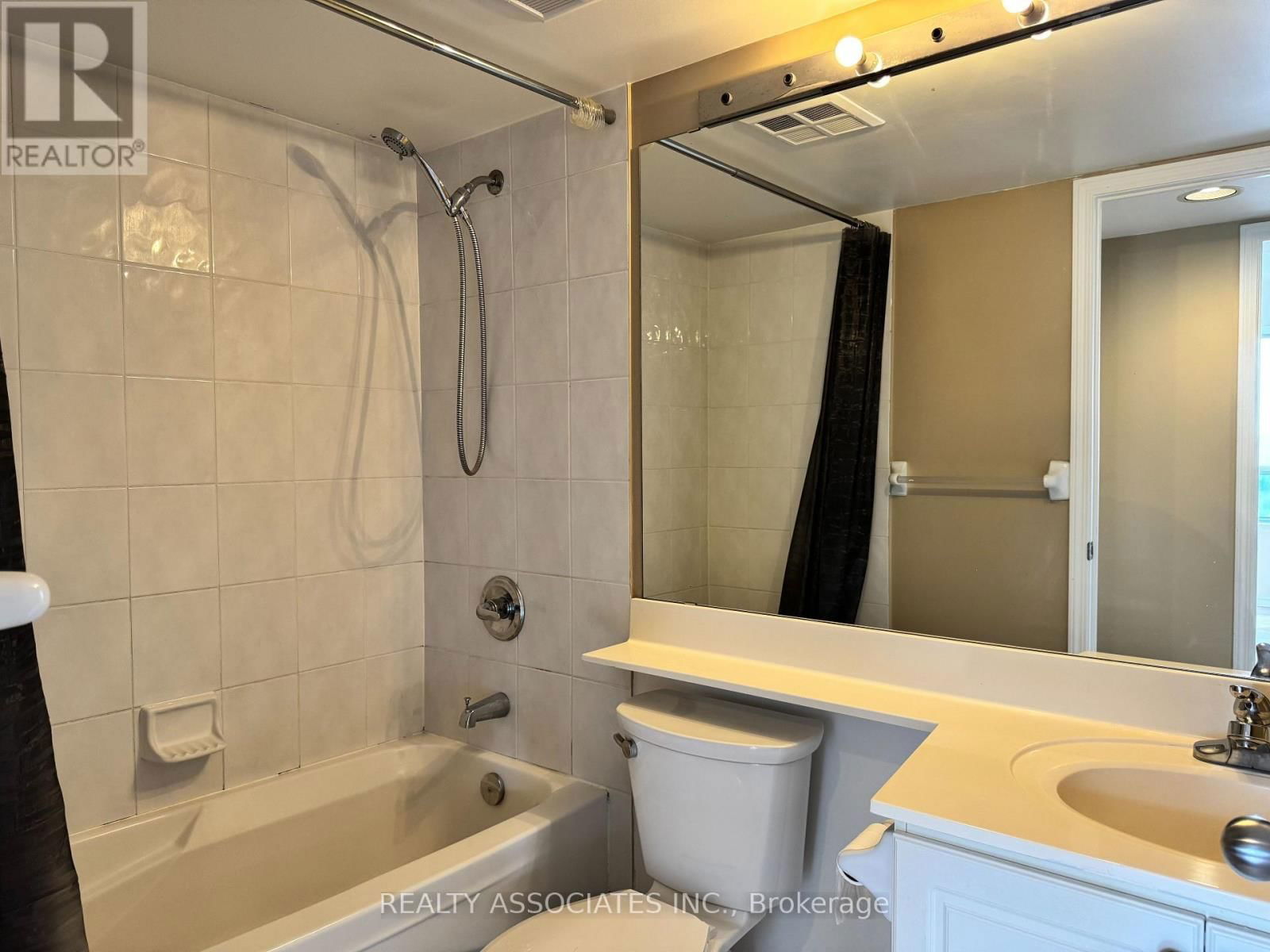 2811 - 153 BEECROFT ROAD Image 13