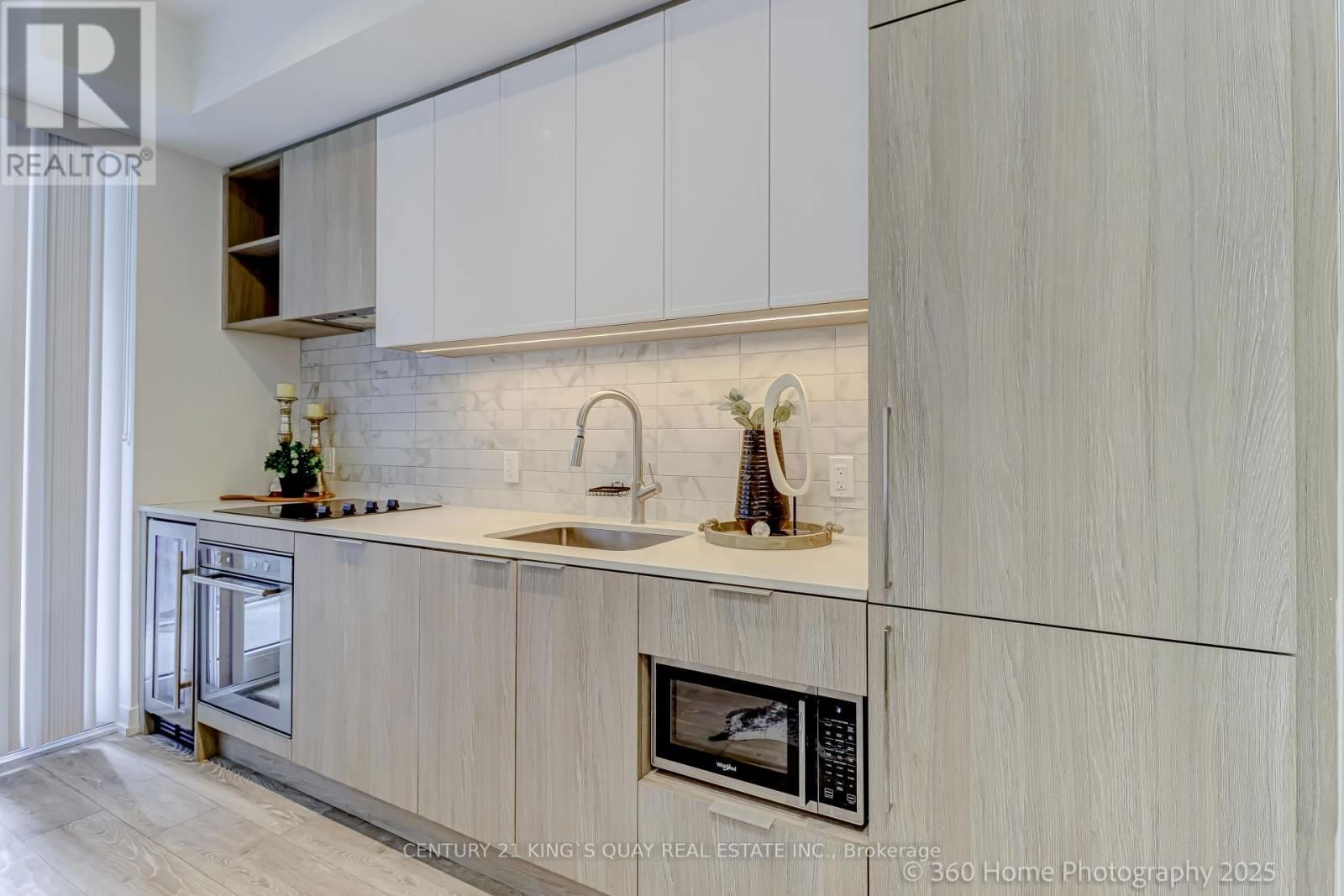 601 - 2020 BATHURST STREET Image 3