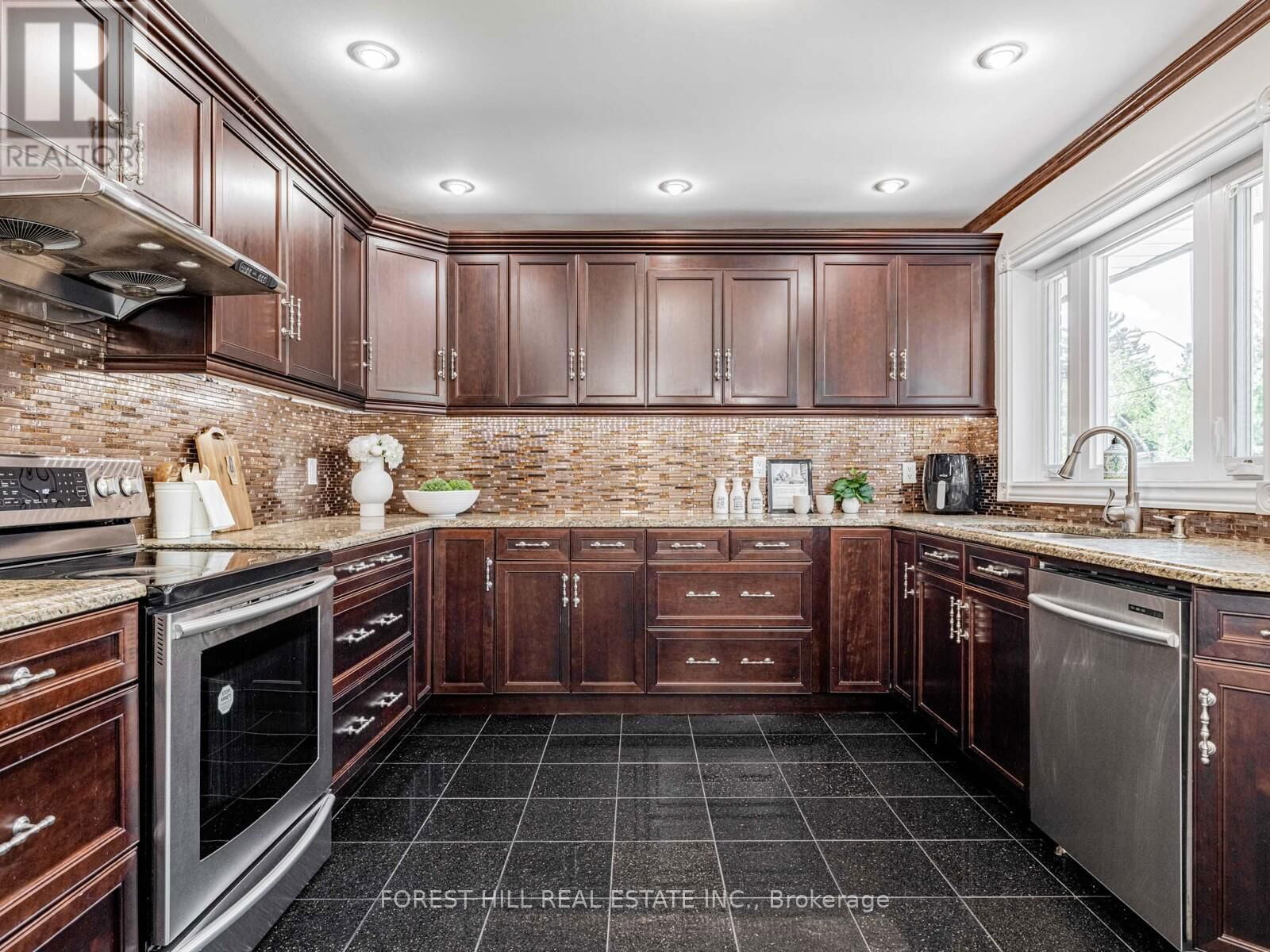 5 PARMBELLE CRESCENT Image 17