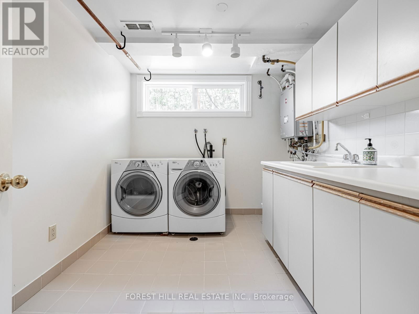 5 PARMBELLE CRESCENT Image 38
