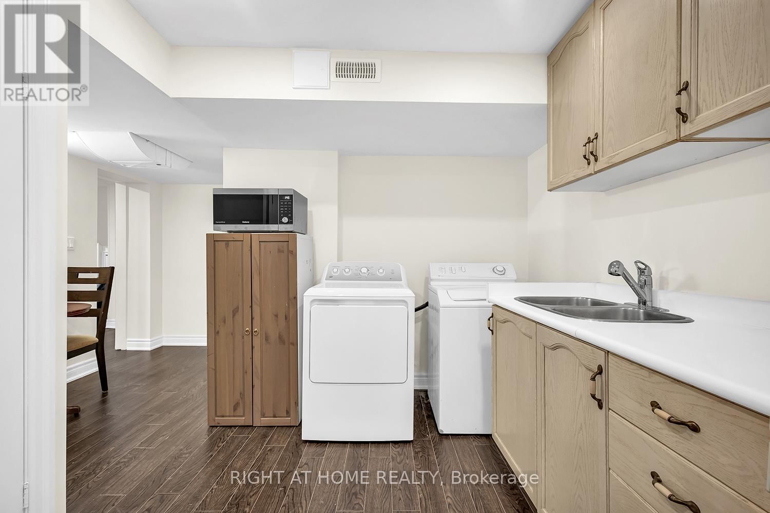 190 NORTHWOOD DRIVE Image 32