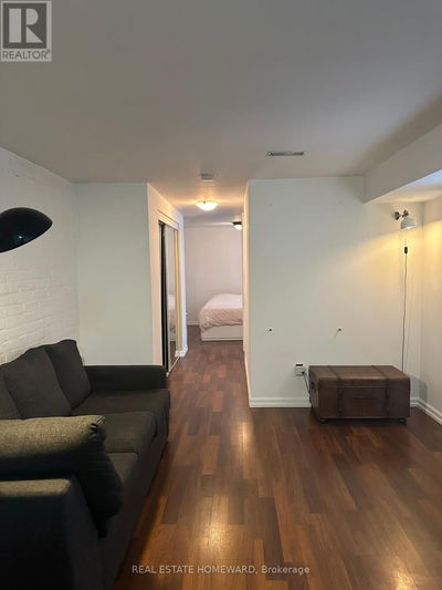 Commercial for Rent in Ontario