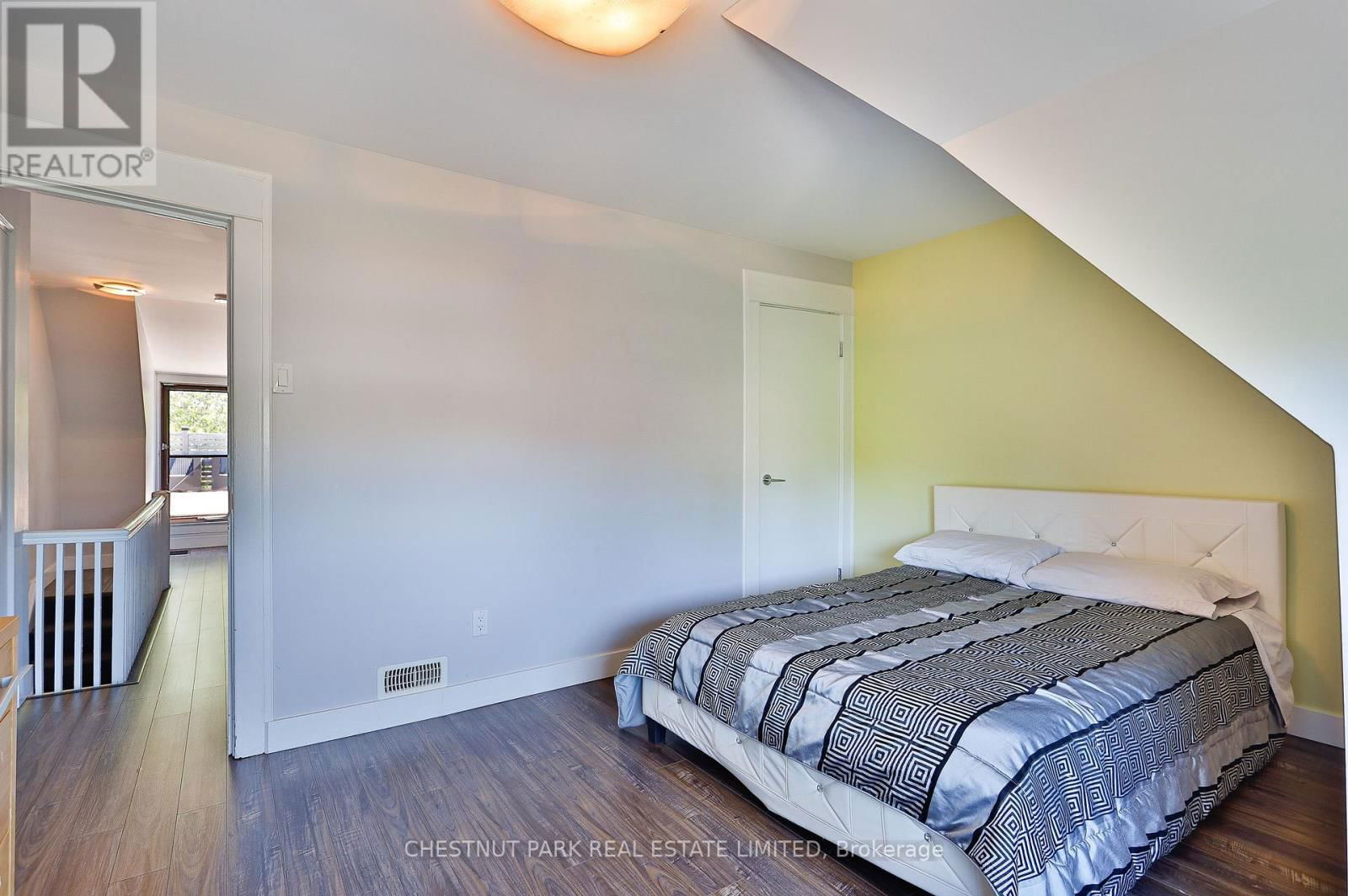 Upper - 163 BRIAR HILL AVENUE Image 26